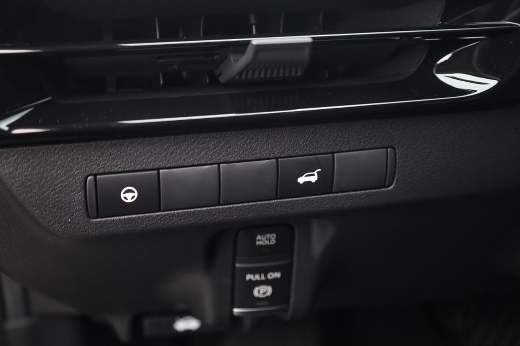 Nissan Murano Vehicle Image 13