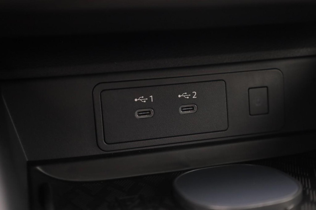 Nissan Murano Vehicle Image 18