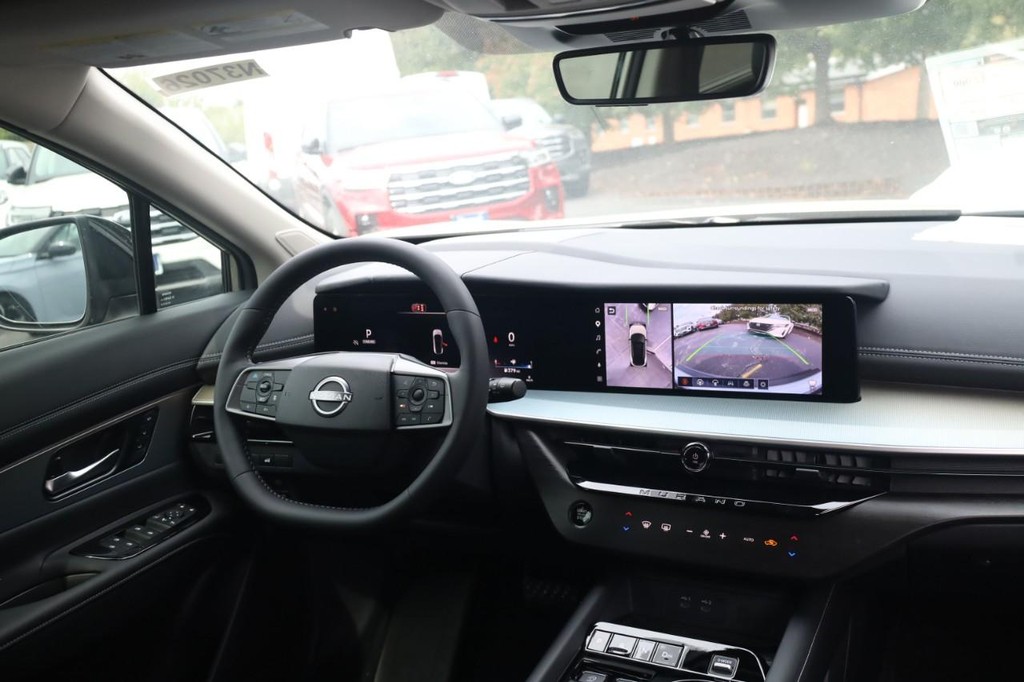 Nissan Murano Vehicle Image 23