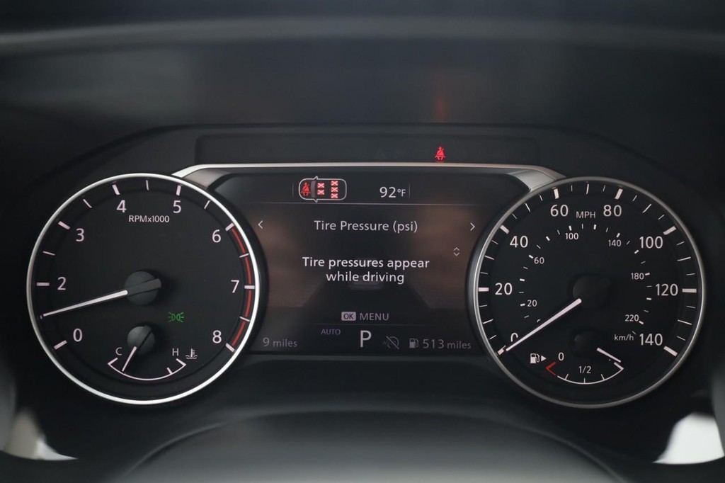 Nissan Rogue Vehicle Image 13