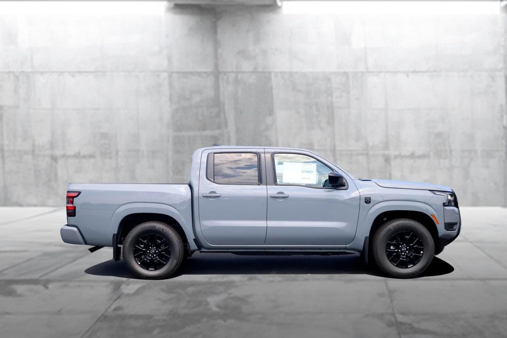 Nissan Frontier Vehicle Image 05