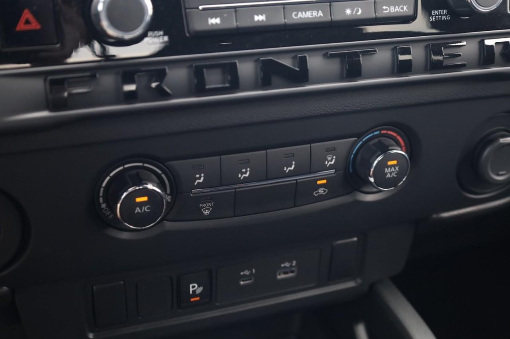 Nissan Frontier Vehicle Image 17