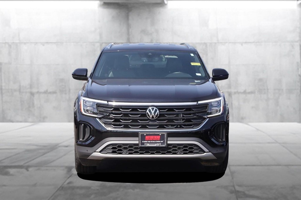 Volkswagen Atlas Cross Sport Vehicle Image 04