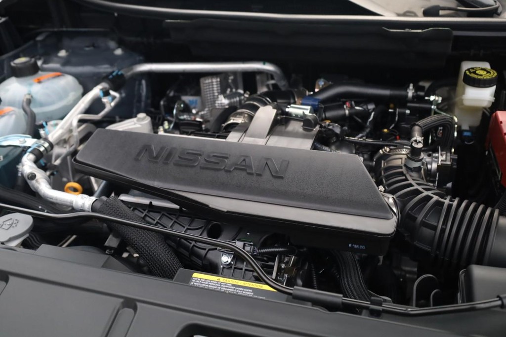 Nissan Rogue Vehicle Image 27
