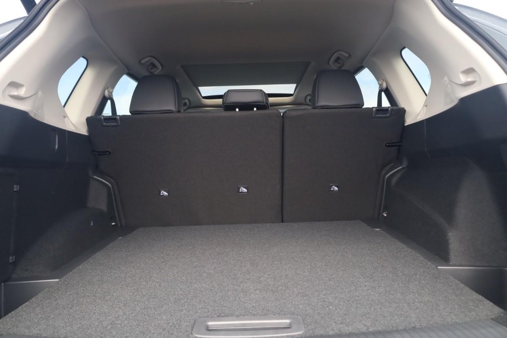 Nissan Rogue Vehicle Image 26