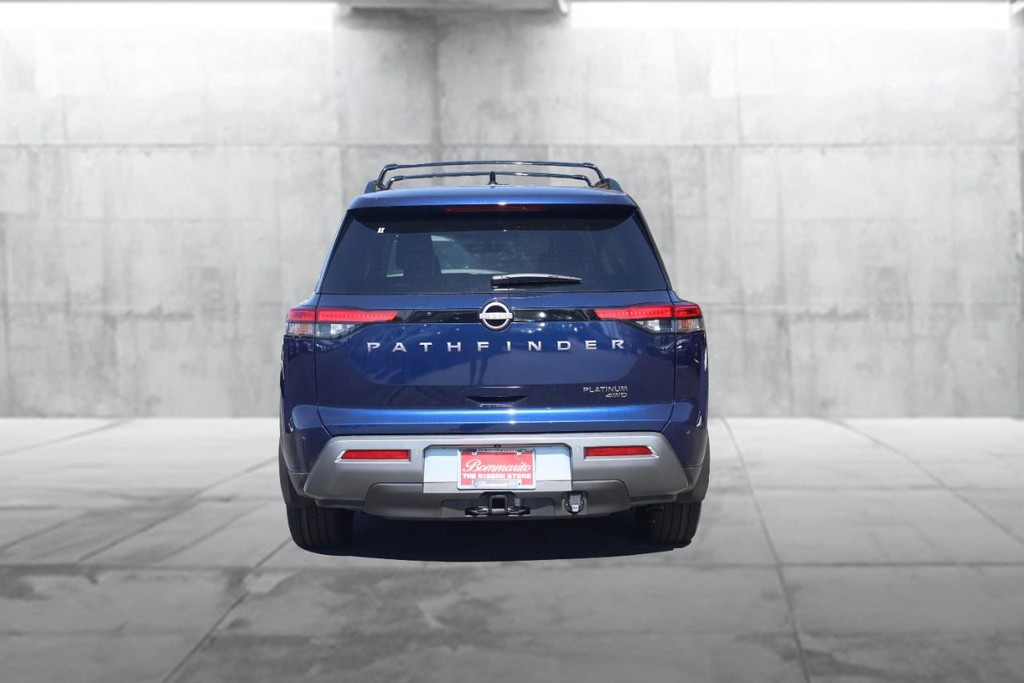 Nissan Pathfinder Vehicle Image 06