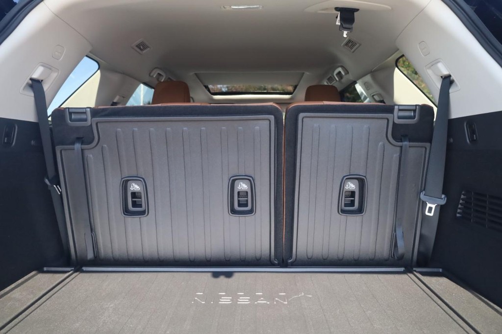 Nissan Pathfinder Vehicle Image 25