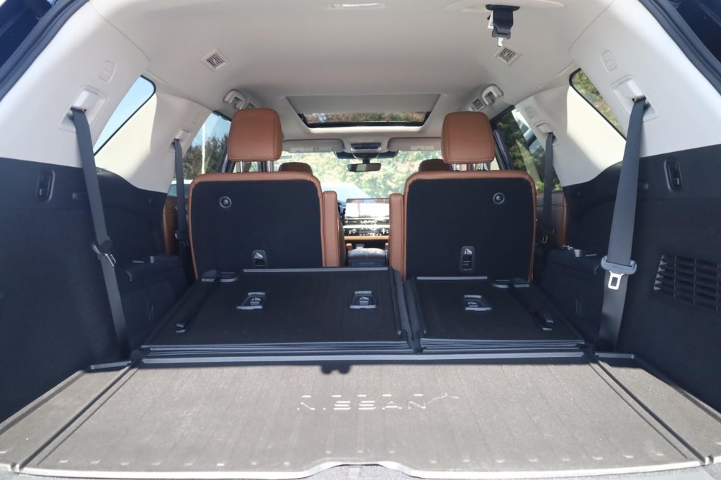 Nissan Pathfinder Vehicle Image 26