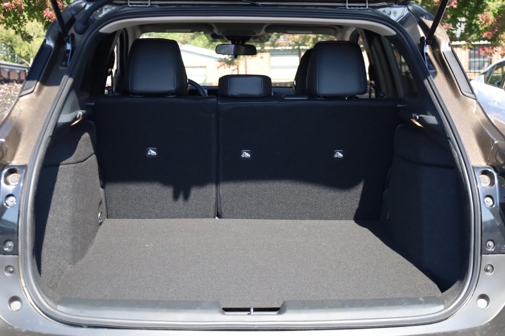 Nissan Kicks Vehicle Image 07