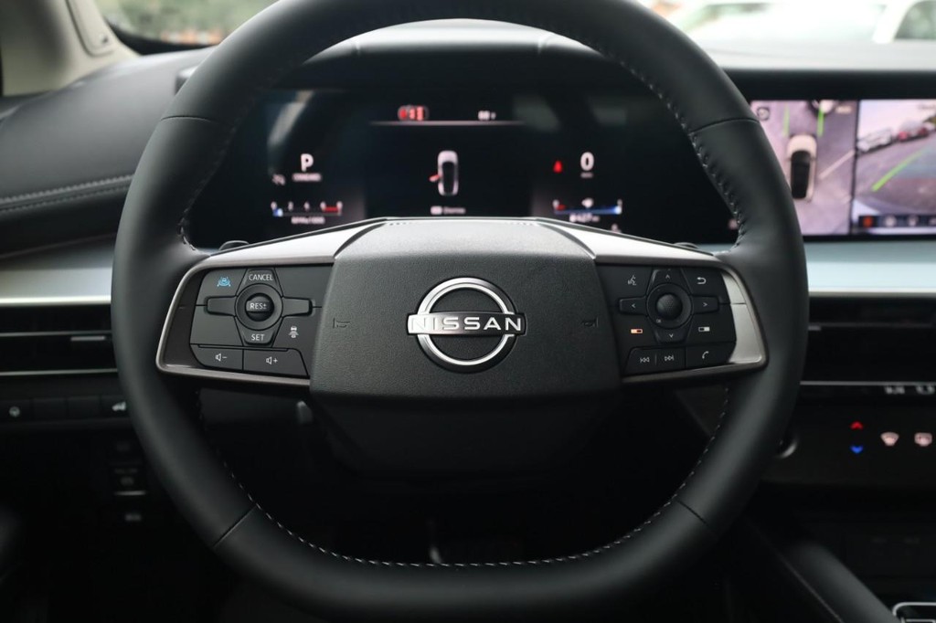 Nissan Murano Vehicle Image 08