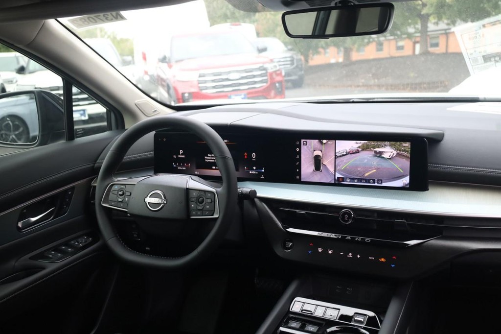 Nissan Murano Vehicle Image 23