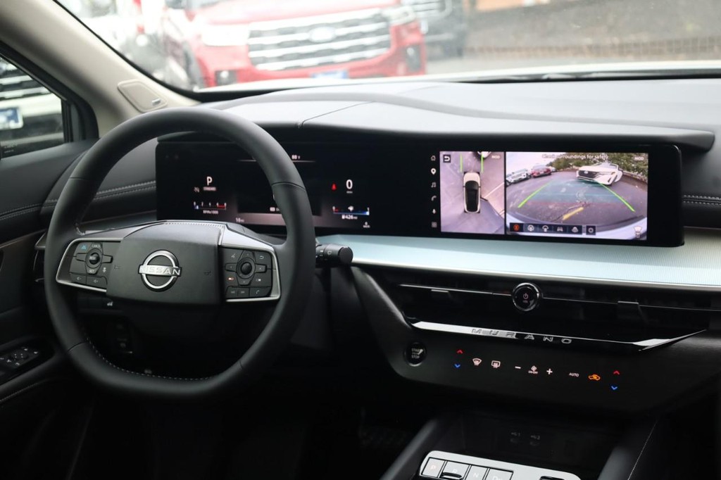 Nissan Murano Vehicle Image 24