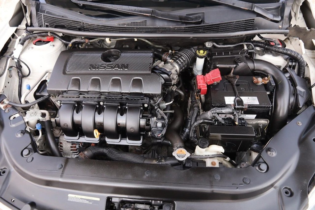 Nissan Sentra Vehicle Image 27