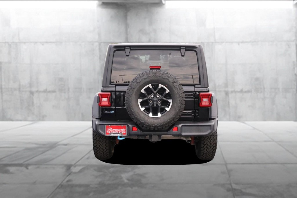Jeep Wrangler 4xe Vehicle Full-screen Gallery Image 06