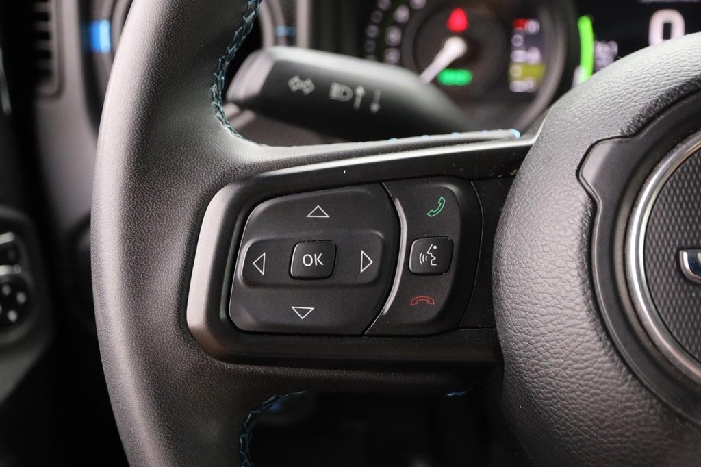 Jeep Wrangler 4xe Vehicle Full-screen Gallery Image 11
