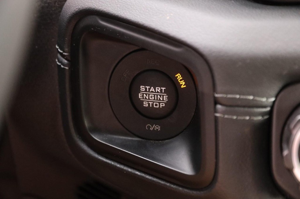 Jeep Wrangler 4xe Vehicle Full-screen Gallery Image 14