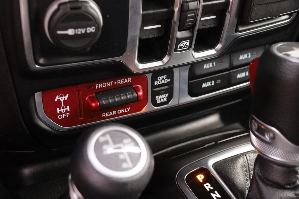 Jeep Wrangler 4xe Vehicle Full-screen Gallery Image 19