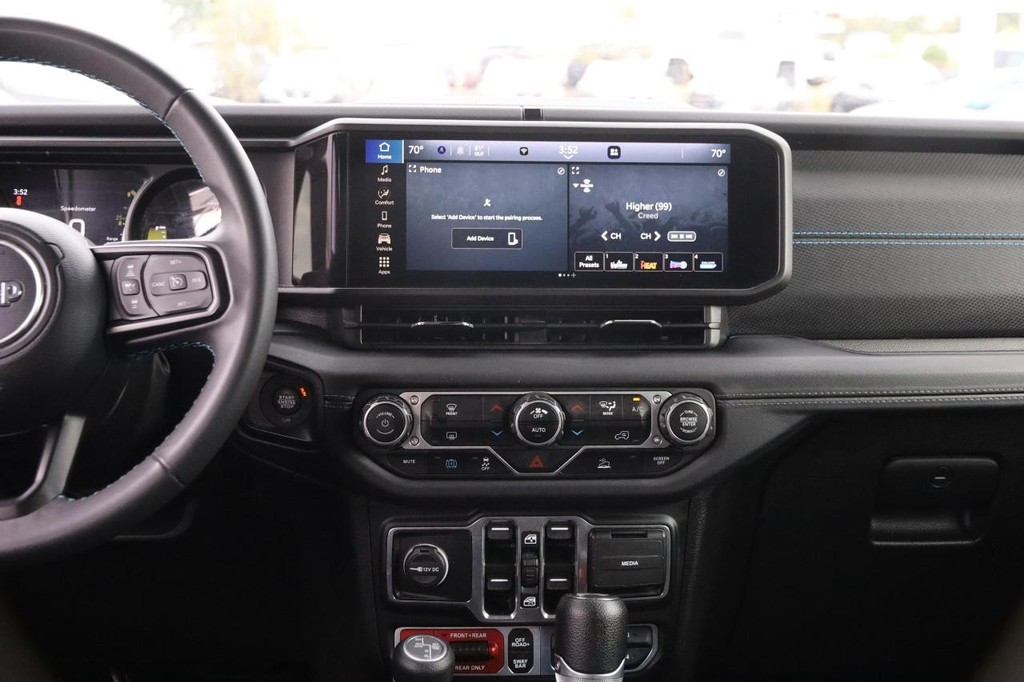 Jeep Wrangler 4xe Vehicle Full-screen Gallery Image 24