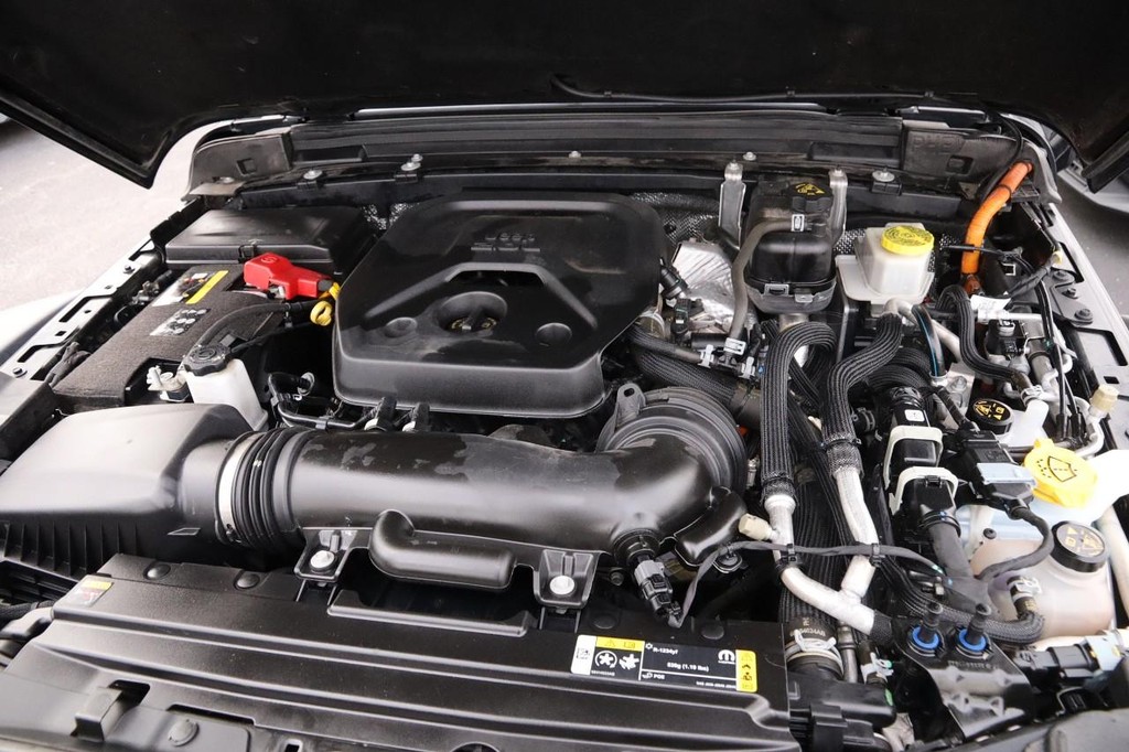 Jeep Wrangler 4xe Vehicle Full-screen Gallery Image 27