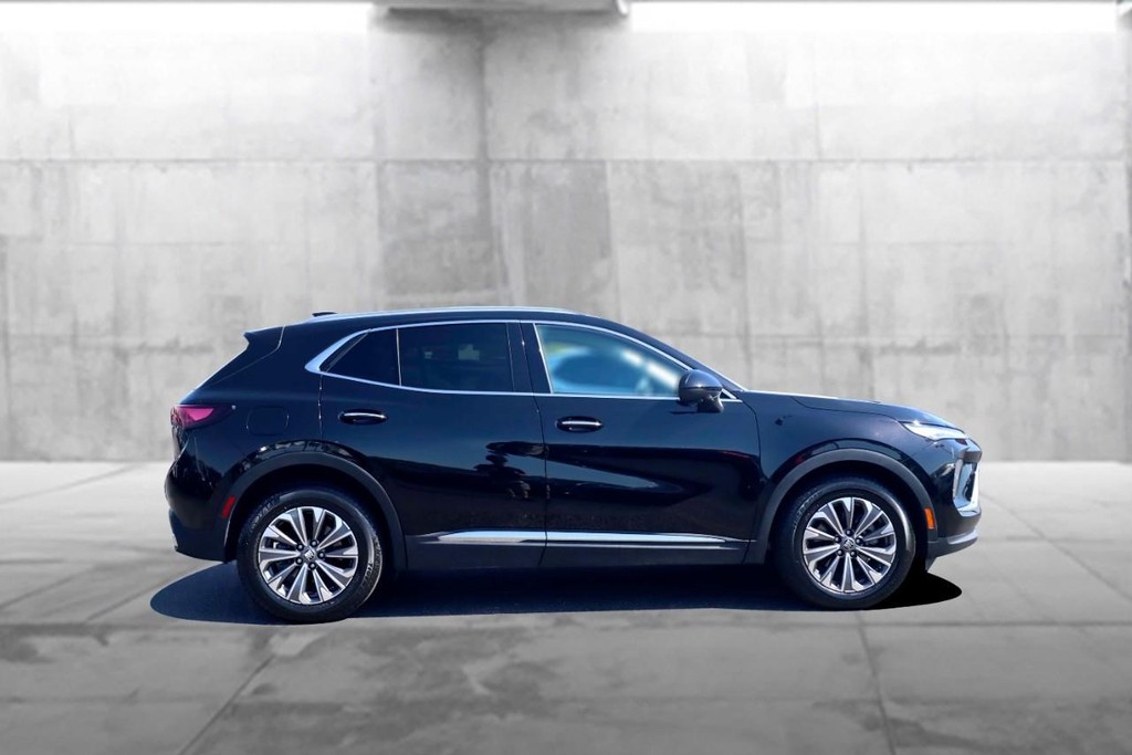 Buick Envision Vehicle Full-screen Gallery Image 05