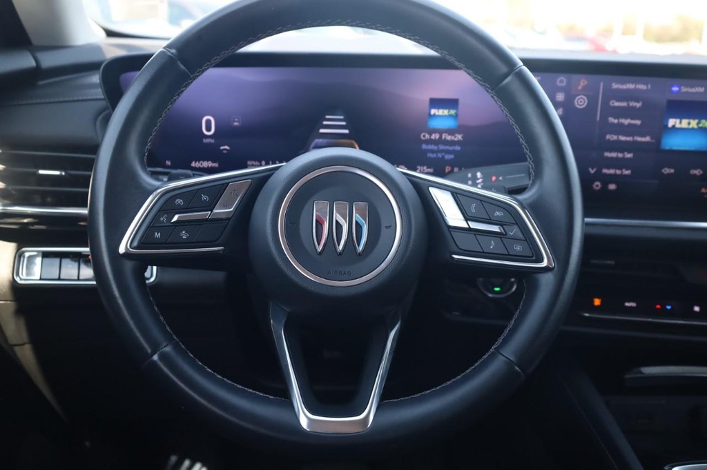 Buick Envision Vehicle Full-screen Gallery Image 07