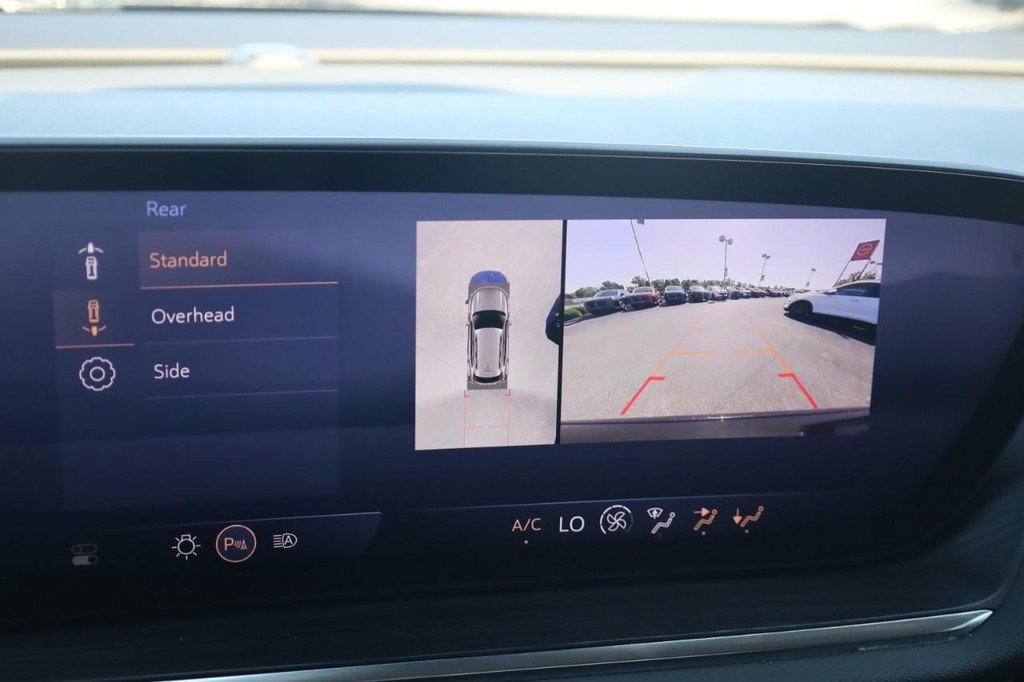 Buick Envision Vehicle Full-screen Gallery Image 14
