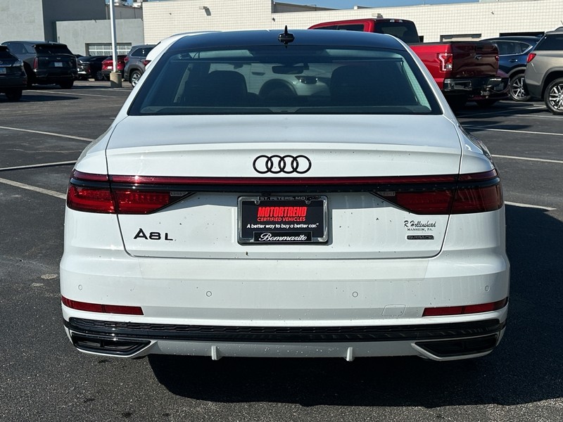 Audi A8 Vehicle Full-screen Gallery Image 06