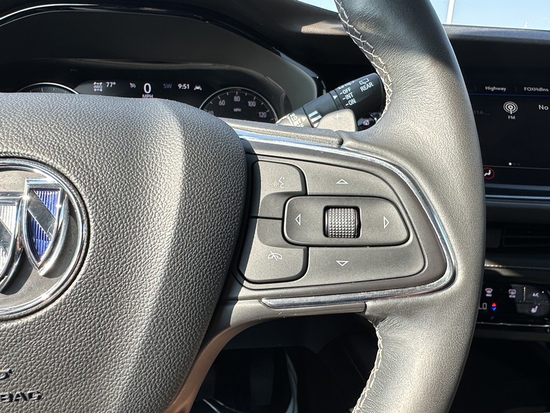 Buick Envision Vehicle Full-screen Gallery Image 24