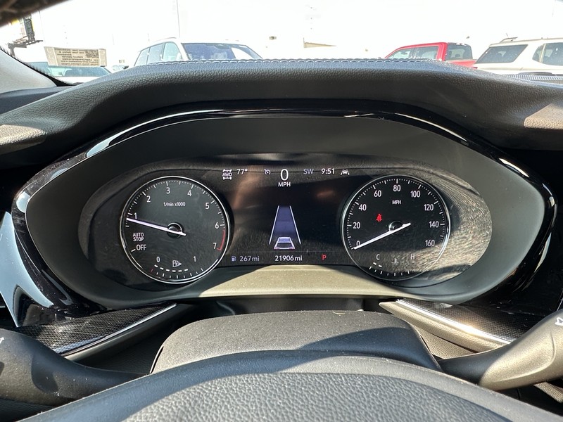 Buick Envision Vehicle Full-screen Gallery Image 25