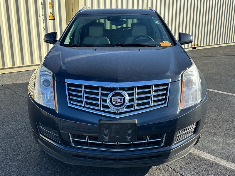 Cadillac SRX Vehicle Full-screen Gallery Image 02