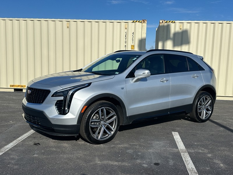 Cadillac XT4 Vehicle Full-screen Gallery Image 06