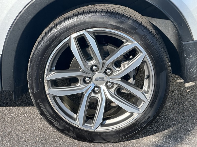 Cadillac XT4 Vehicle Full-screen Gallery Image 14