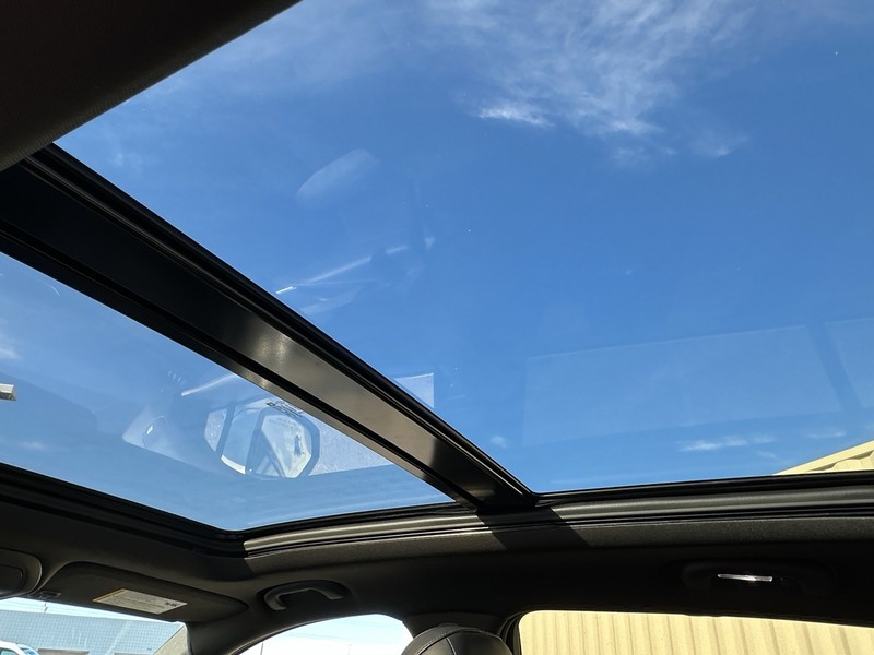 Cadillac XT4 Vehicle Full-screen Gallery Image 17