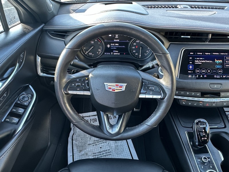 Cadillac XT4 Vehicle Full-screen Gallery Image 19