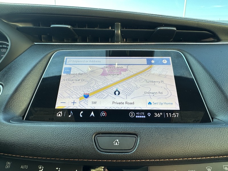 Cadillac XT4 Vehicle Full-screen Gallery Image 33