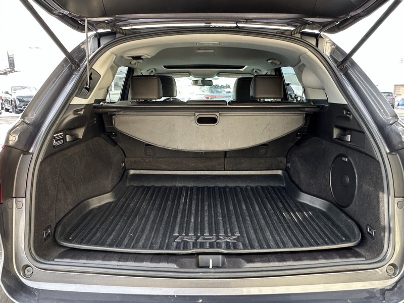 Acura RDX Vehicle Full-screen Gallery Image 07