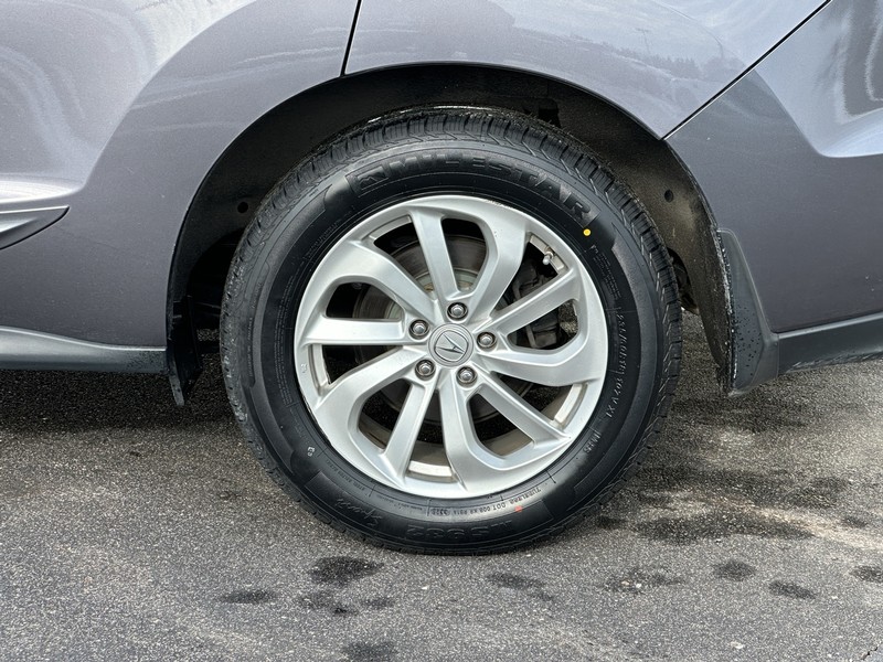 Acura RDX Vehicle Full-screen Gallery Image 09