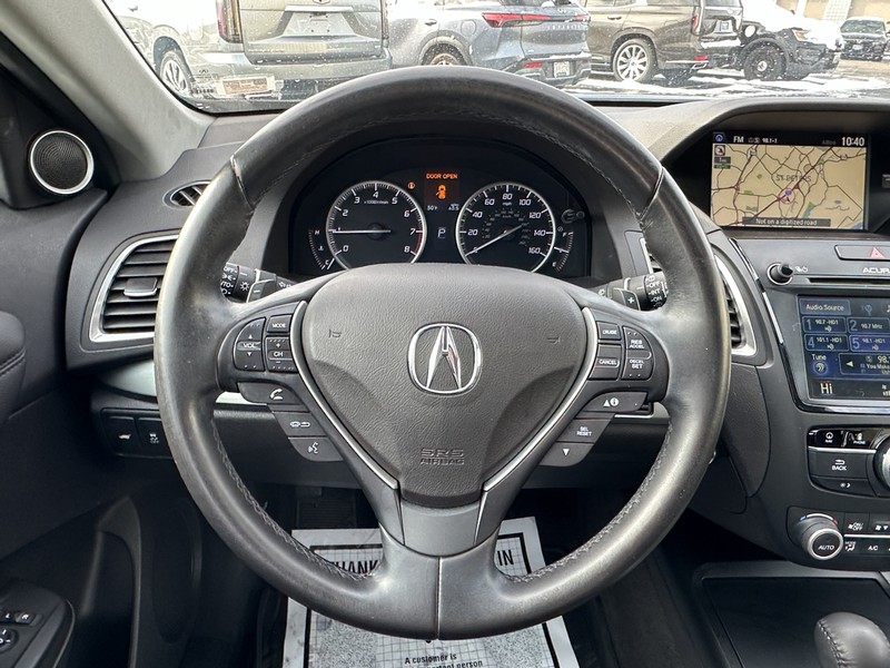 Acura RDX Vehicle Full-screen Gallery Image 14