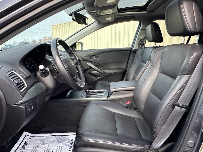 Acura RDX Vehicle Full-screen Gallery Image 19