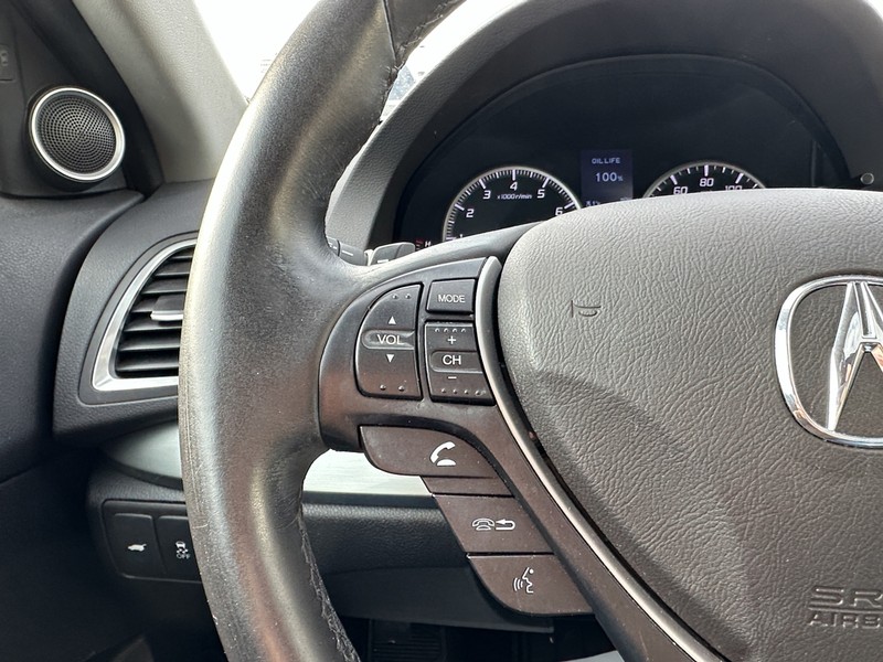 Acura RDX Vehicle Full-screen Gallery Image 24