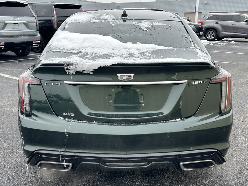 Cadillac CT5 Vehicle Full-screen Gallery Image 03