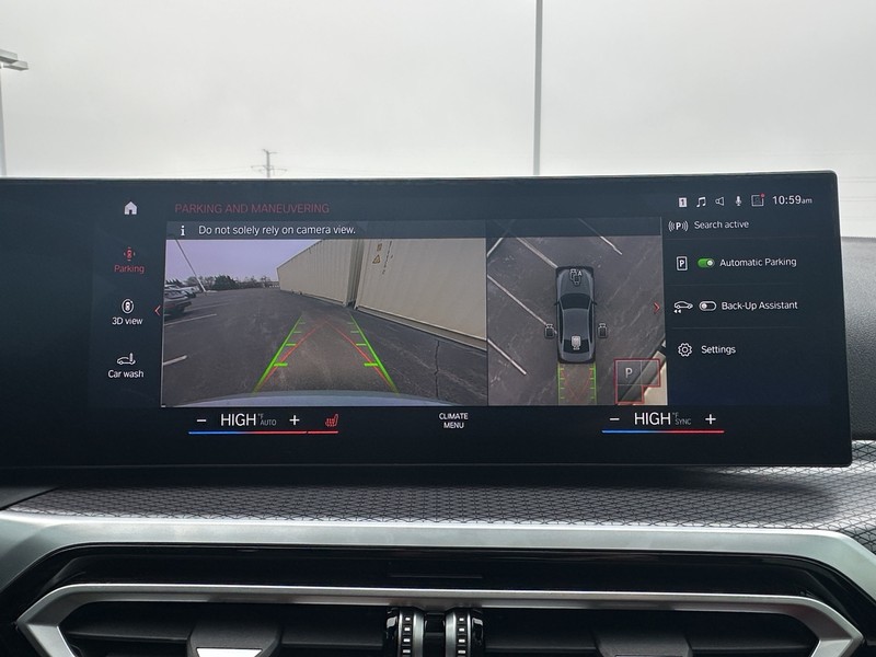 BMW 3 Series Vehicle Full-screen Gallery Image 29