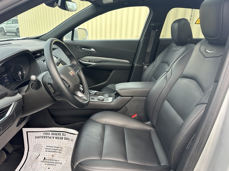 Cadillac XT4 Vehicle Full-screen Gallery Image 19