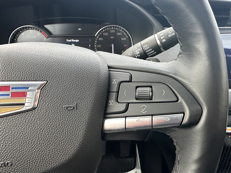 Cadillac XT4 Vehicle Full-screen Gallery Image 24