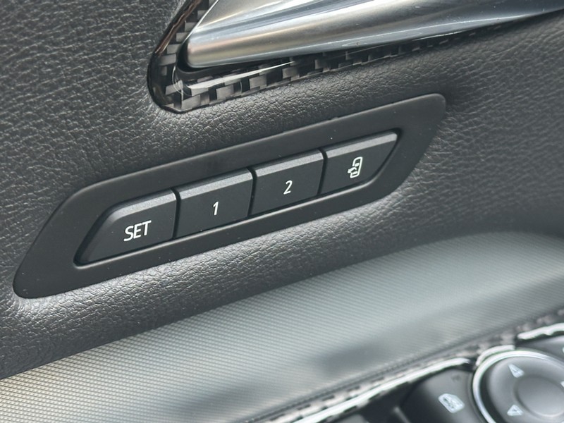 Cadillac XT4 Vehicle Full-screen Gallery Image 26