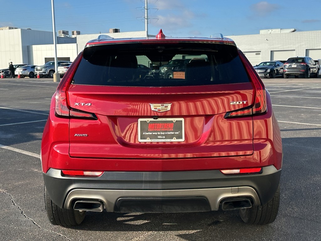 Cadillac XT4 Vehicle Full-screen Gallery Image 06