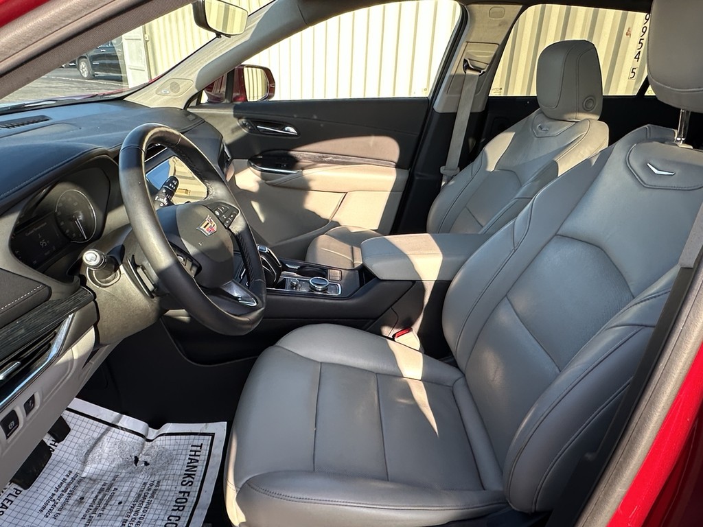 Cadillac XT4 Vehicle Full-screen Gallery Image 19