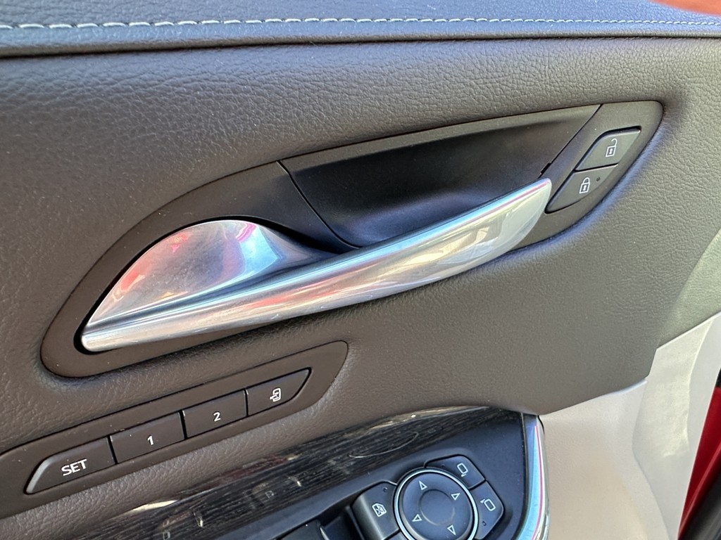 Cadillac XT4 Vehicle Full-screen Gallery Image 21