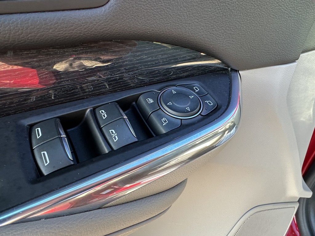 Cadillac XT4 Vehicle Full-screen Gallery Image 22