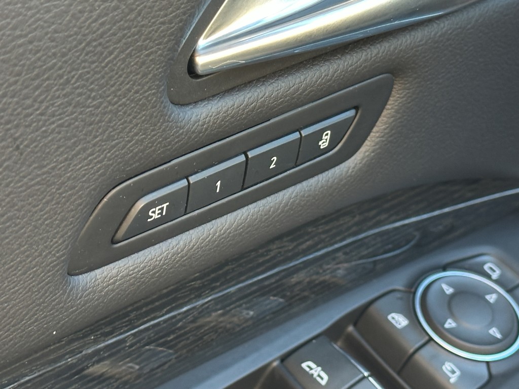 Cadillac XT4 Vehicle Full-screen Gallery Image 27